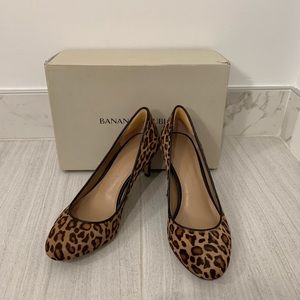 Banana Republic Leopard Heels - Size 7